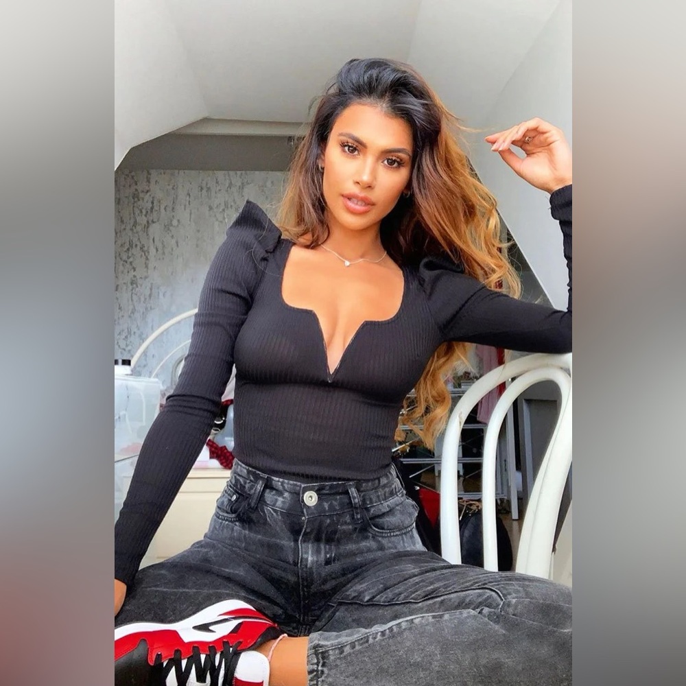 Chocolate BLACK RIBBED PLUNGE PUFF SLEEVE BODYSUIT L